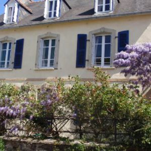 Middle - Front of house