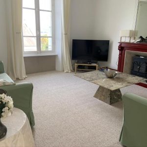 Middle- Lounge area 2