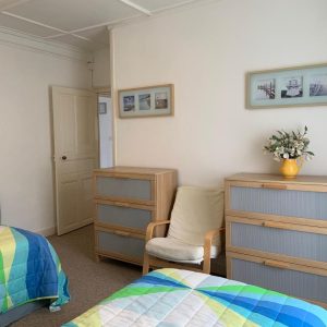 Middle - Twin bedroom